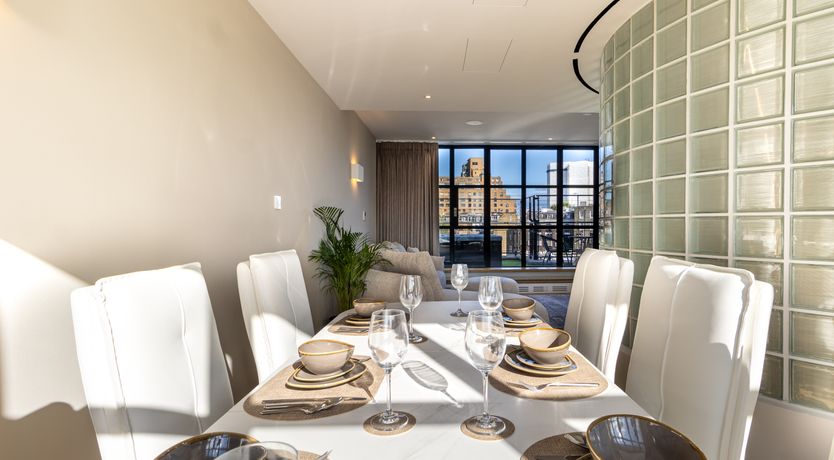 Photo of Gold & Shadow