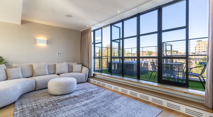 Photo of Gold & Shadow