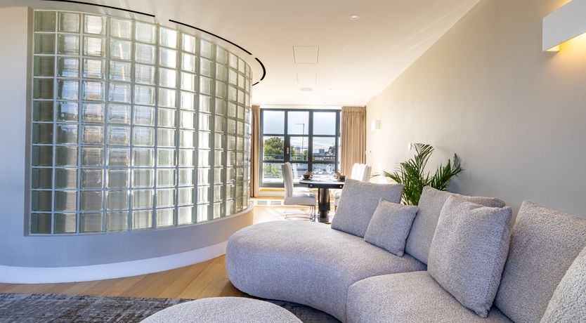 Photo of Gold & Shadow