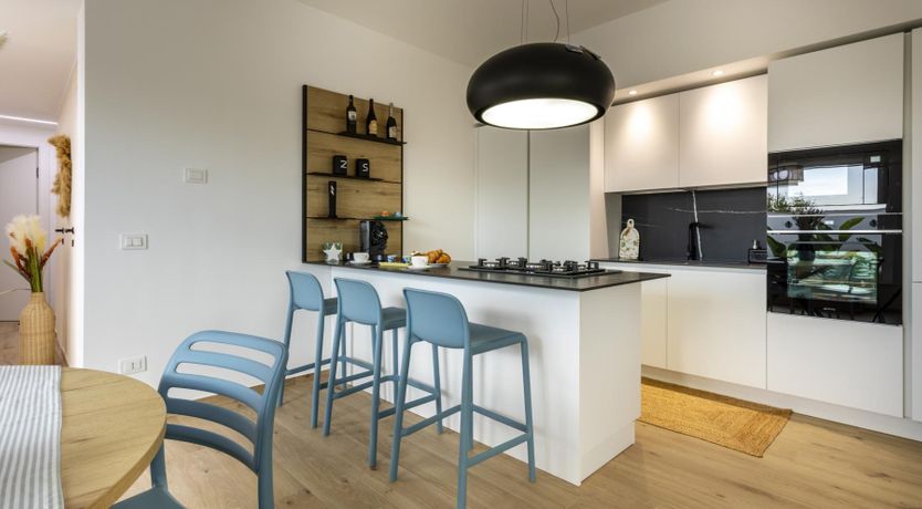 Photo of Azure & Pearl