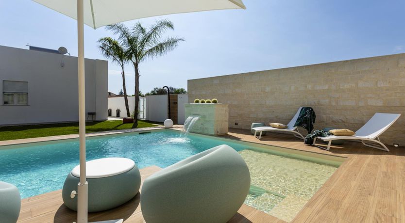 Photo of Azure & Pearl