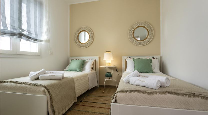 Photo of Azure & Pearl