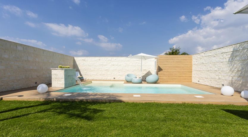 Photo of Azure & Pearl