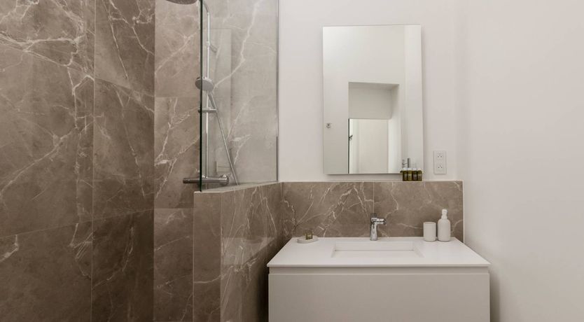 Photo of Noble Grandeur