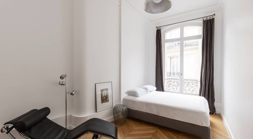 Photo of Noble Grandeur