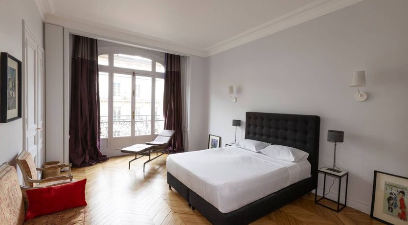 Photo of Noble Grandeur