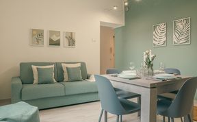 Photo of Lake & Olive