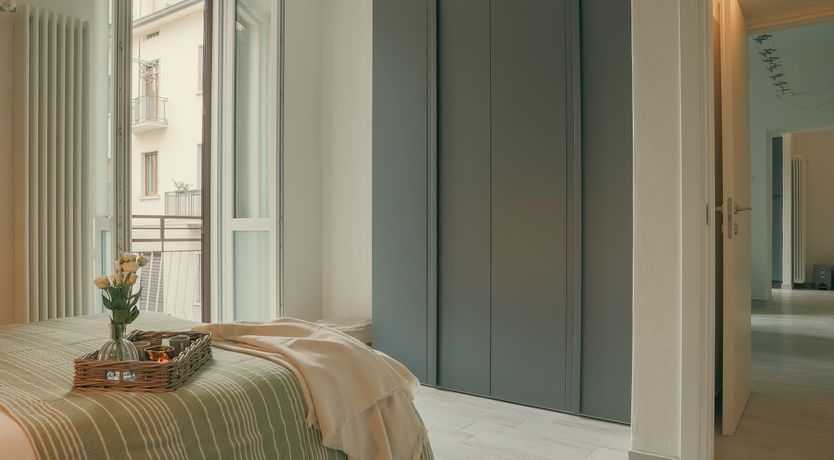 Photo of Lake & Olive