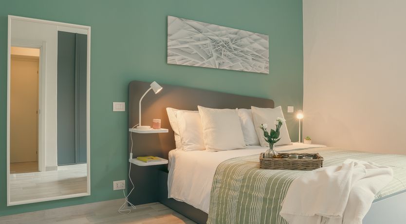 Photo of Lake & Olive