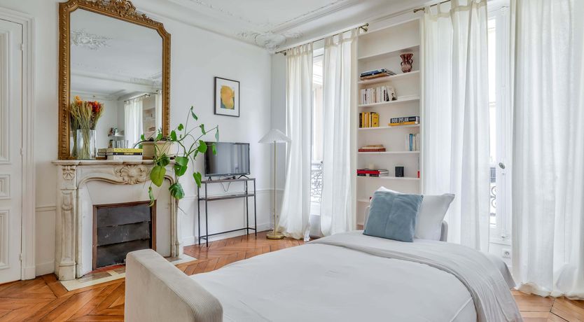 Photo of Parisian Poet