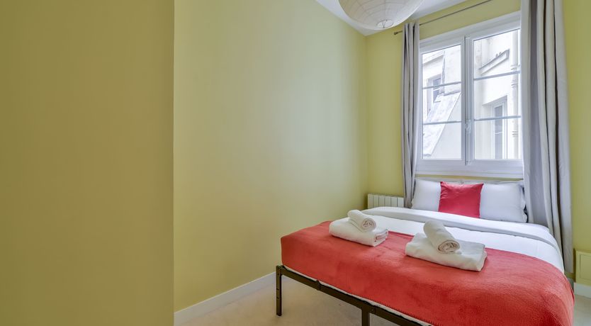 Photo of Parisian Poet