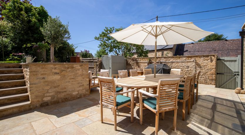 Photo of Cotswolds Country Cottage