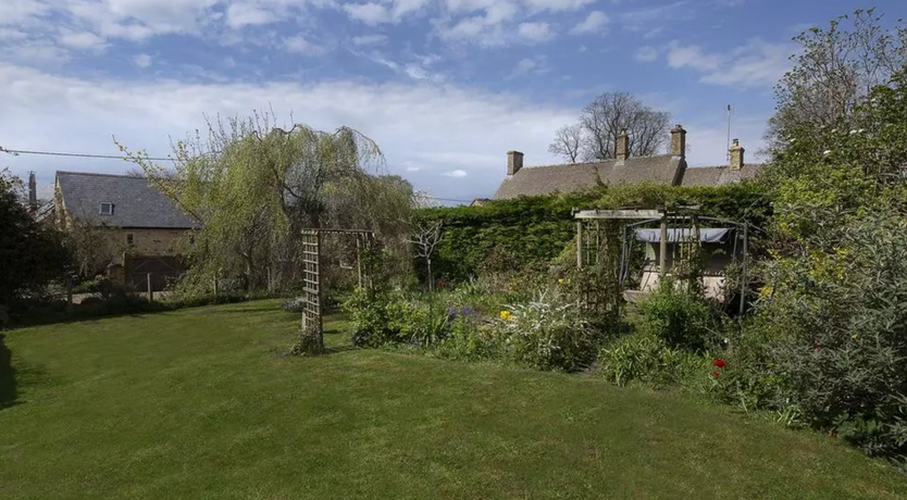 Photo of Cotswolds Country Cottage