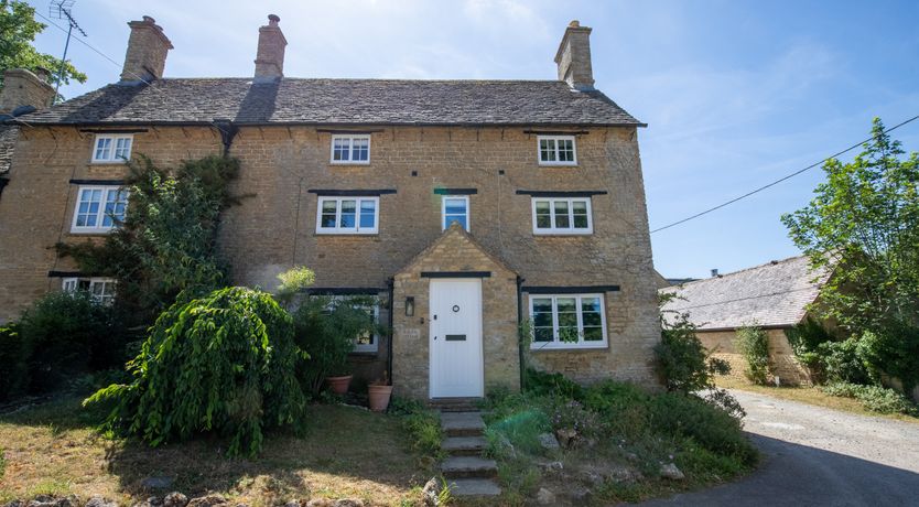 Photo of Cotswolds Country Cottage
