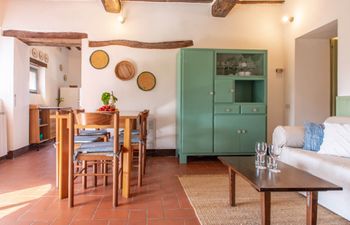 Valley & Lake Holiday Home