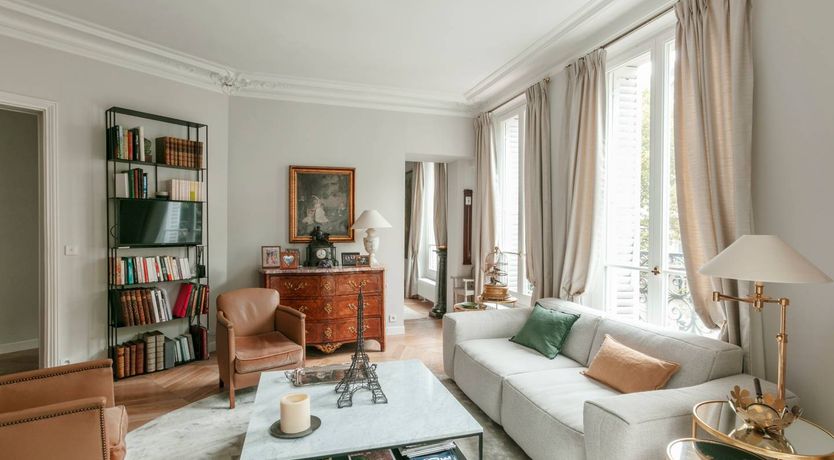 Photo of Golden Alcove