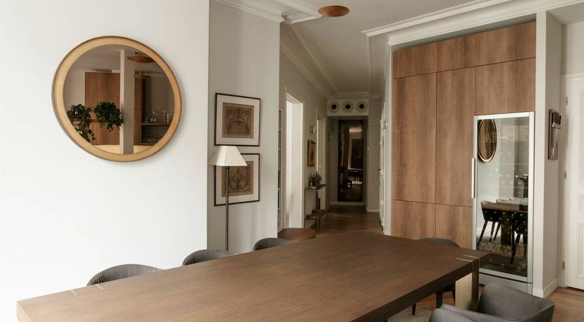 Photo of Golden Alcove