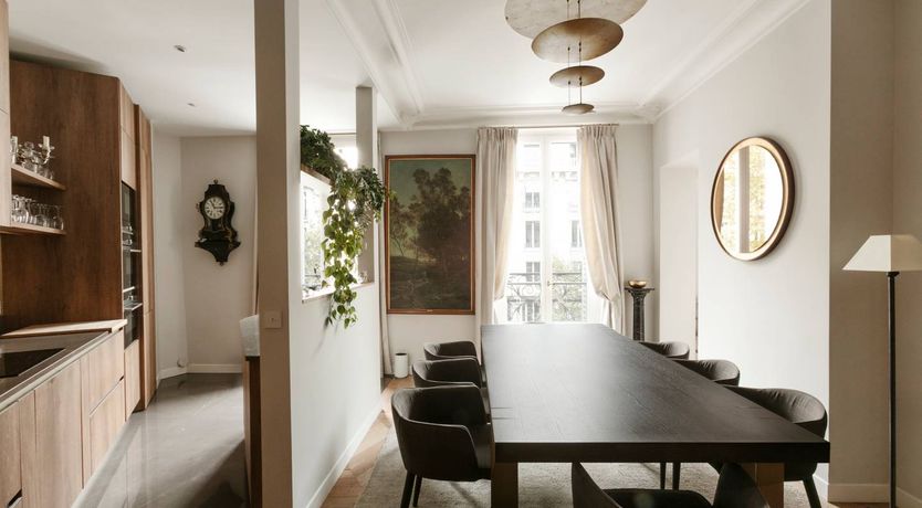 Photo of Golden Alcove