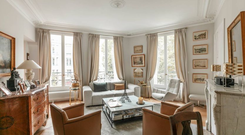 Photo of Golden Alcove