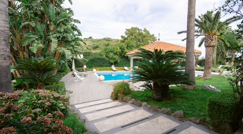 Photo of Pearl Island