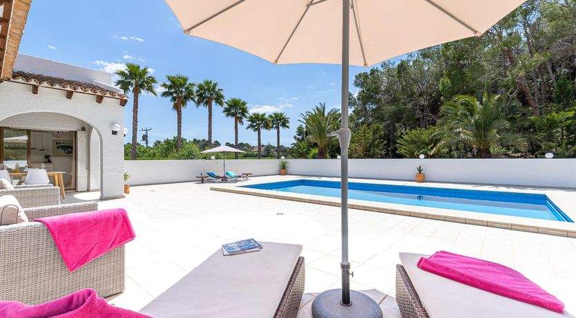 Photo of Angles & Arches