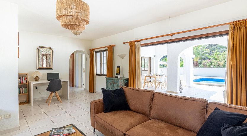 Photo of Angles & Arches