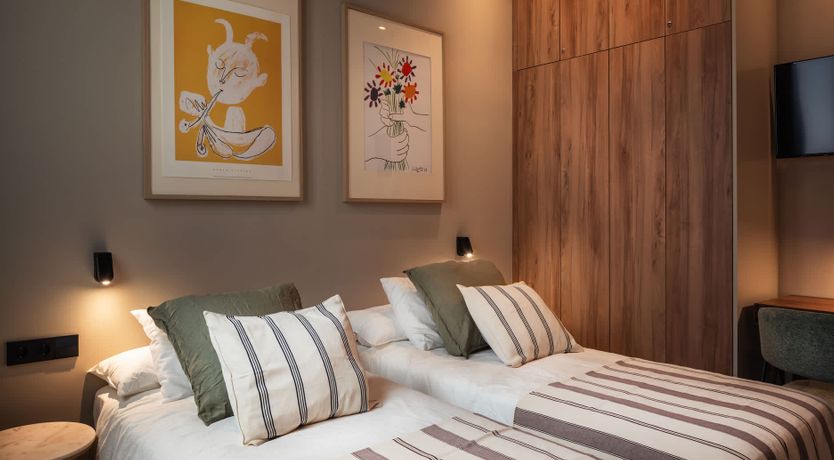 Photo of City's Charm