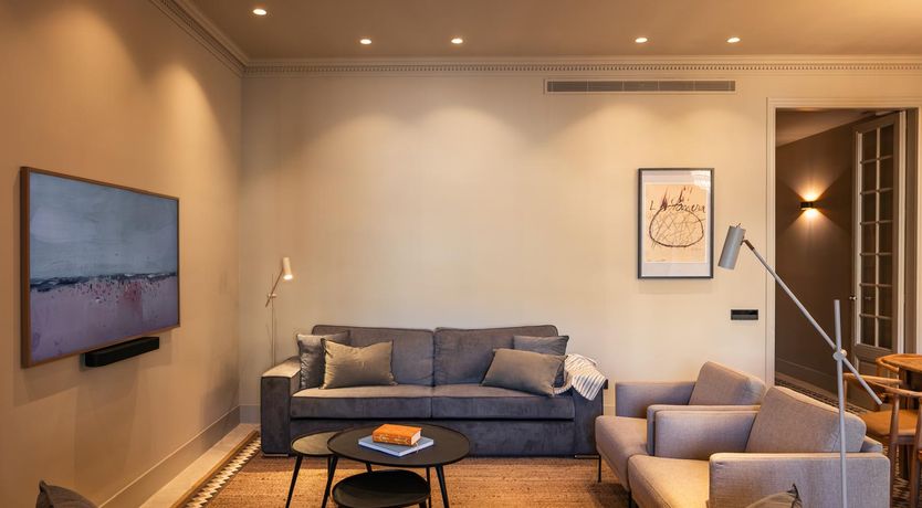 Photo of City's Charm