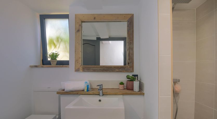 Photo of Sunburst Sunrise