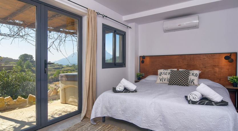 Photo of Sunburst Sunrise