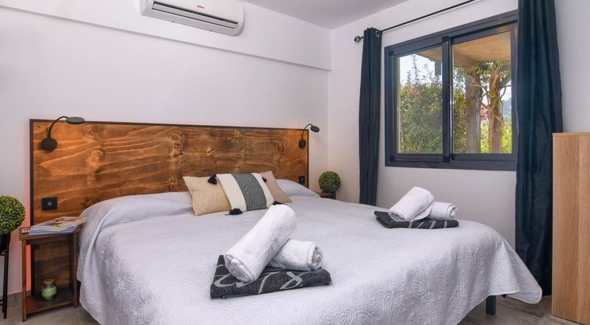 Photo of Sunburst Sunrise