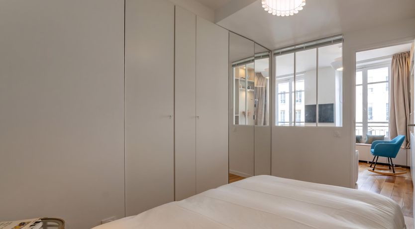 Photo of Parisian Glimmer