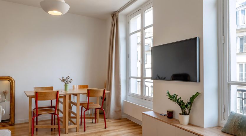 Photo of Parisian Glimmer