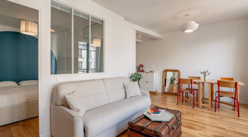 Photo of Parisian Glimmer