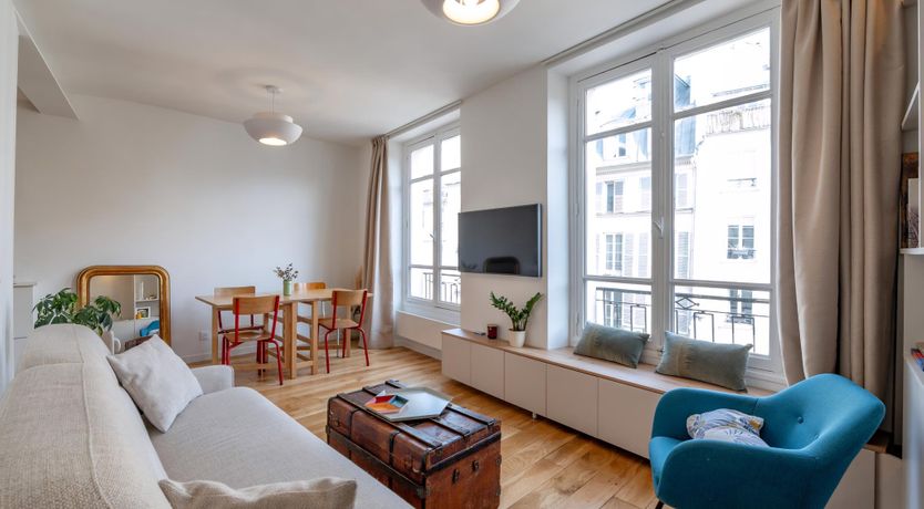 Photo of Parisian Glimmer