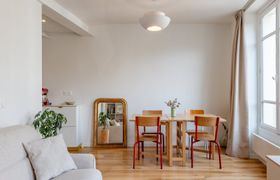 Photo of parisian-glimmer