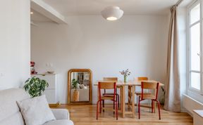 Photo of Parisian Glimmer