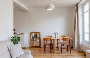 Parisian Glimmer Holiday Home