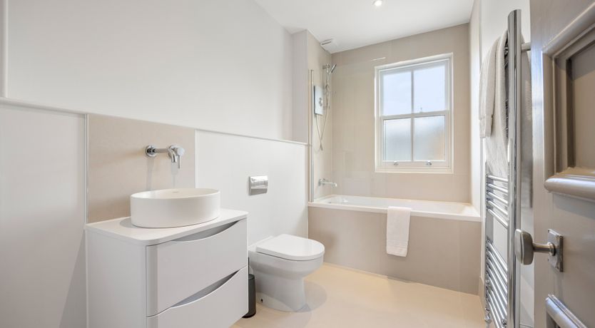 Photo of Opera Jewel