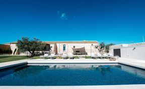 Photo of Vibrant Sicilian Beauty