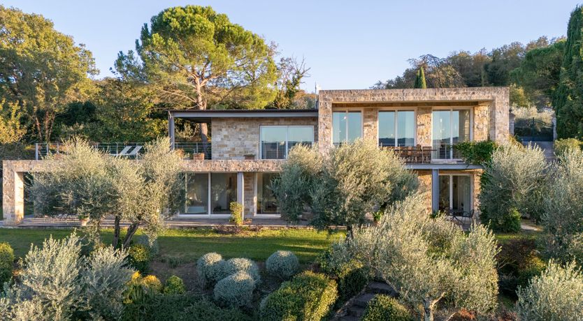 Photo of Charming Place