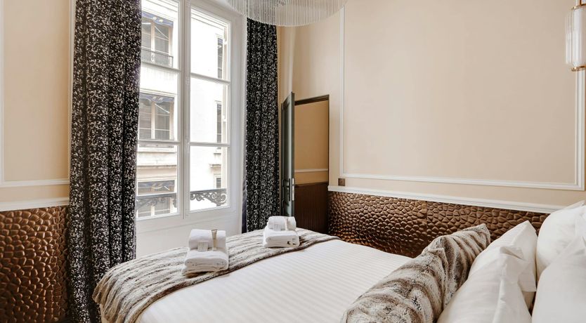 Photo of Avenue Charm