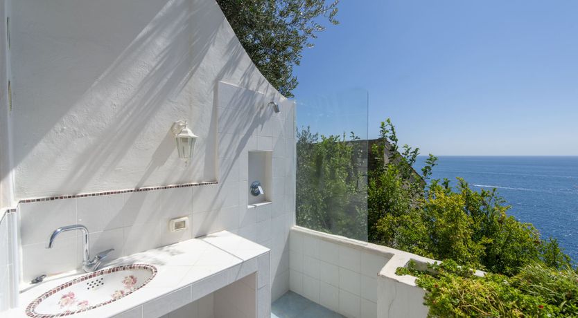 Photo of Between the Sea & Sky