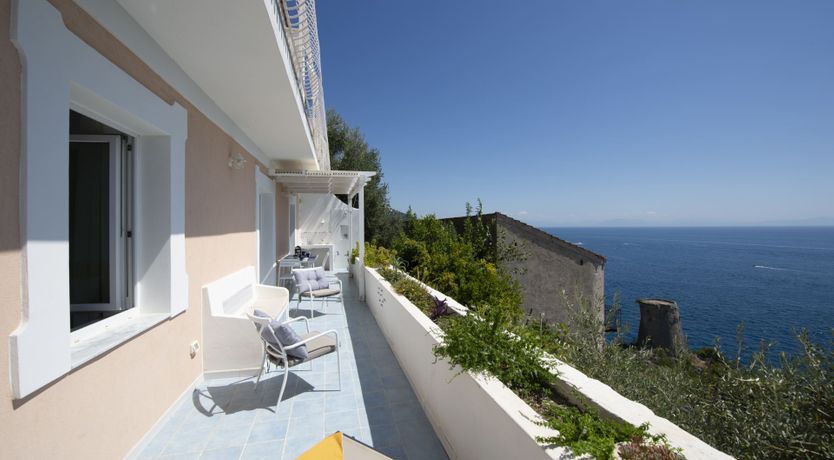 Photo of Between the Sea & Sky