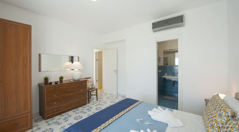 Photo of Between the Sea & Sky