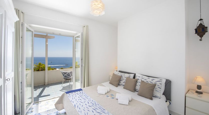 Photo of Between the Sea & Sky