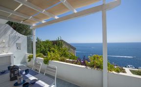 Photo of Between the Sea & Sky