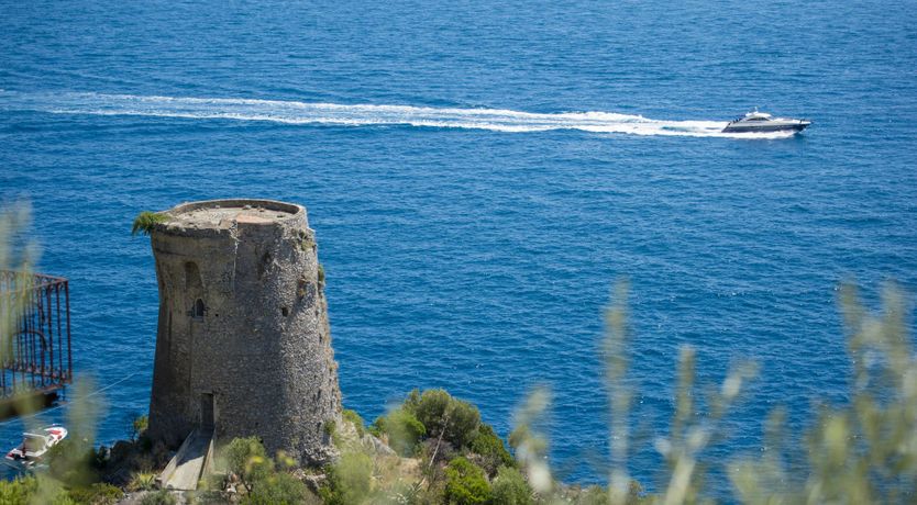 Photo of Between the Sea & Sky