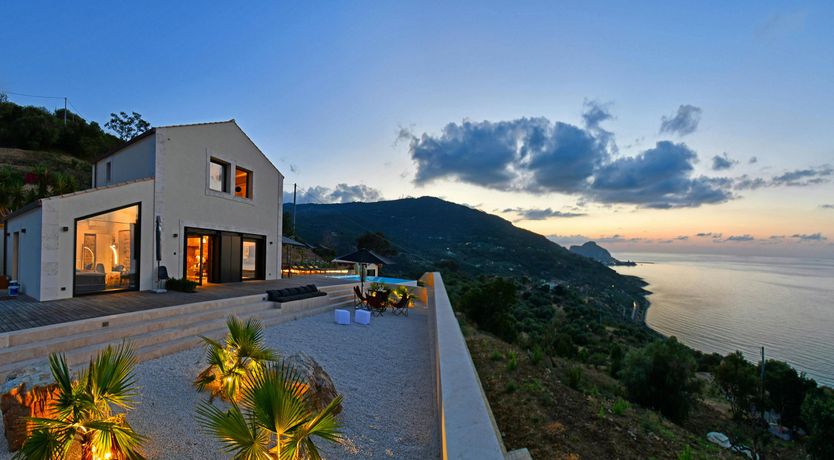 Photo of Sea View Place