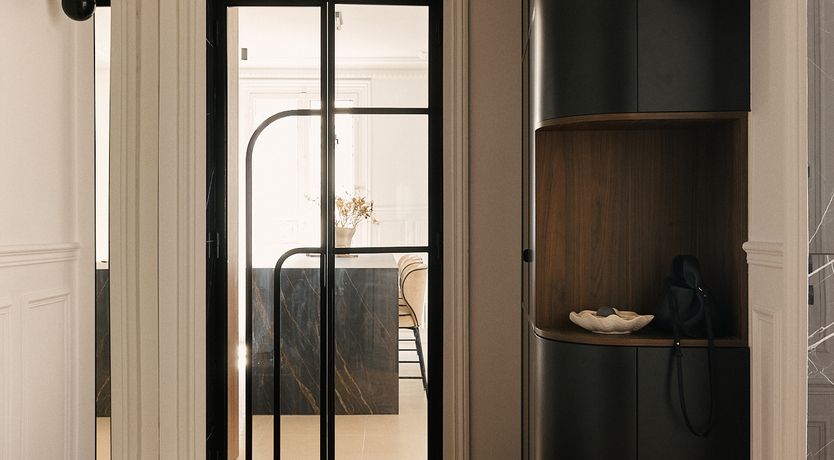 Photo of Eiffel Glimpse